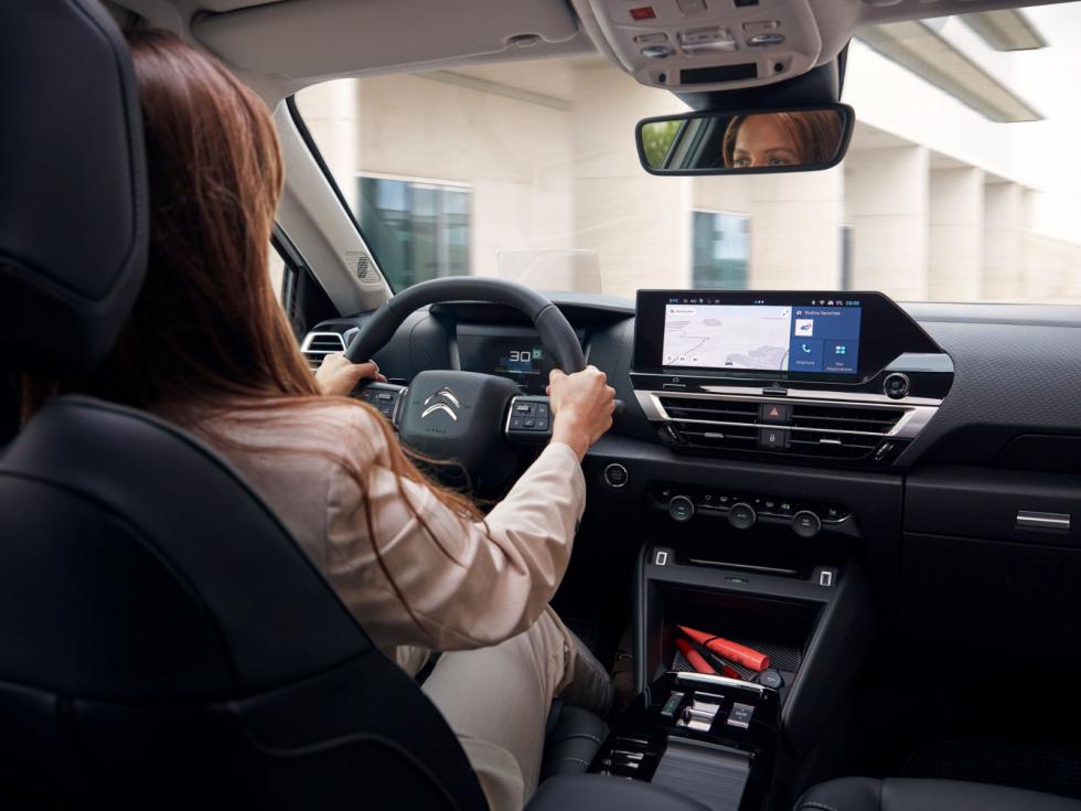 Οι τιμές των Citroen C4 X και e-C4 X στην ελληνική αγορά